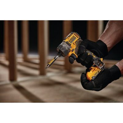 Visseuse XR 12V 2Ah Li-Ion Brushless DEWALT