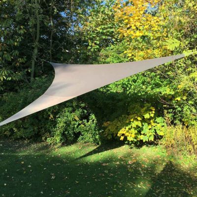 Voile d'ombrage triangulaire extensible 3,60 m taupe   Oviala