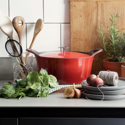 Volcan - Cocotte ronde 20cm fonte de fer émaillée rouge avec couvercle