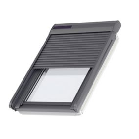 Volet roulant solaire ouverture motorisée Velux SSL SK08 en aluminium coloris gris l.114 x H.140 cm