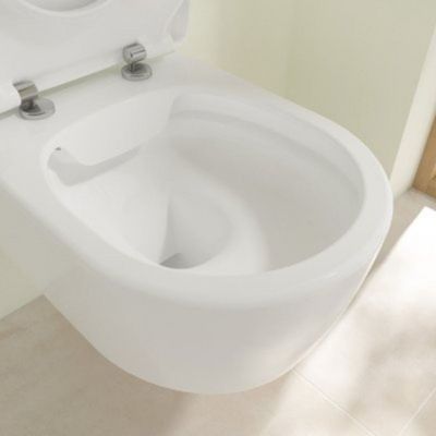 WC suspendu VILLEROY ET BOCH Avento avec abattant slim
