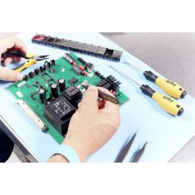 Wiha 32349 jeu de 4 pincettes Professional ESD pointue, plate, large, arrondie