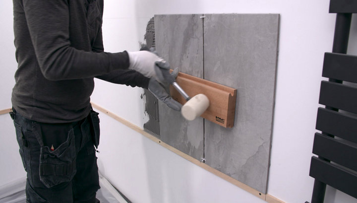 Comment poser du carrelage au mur