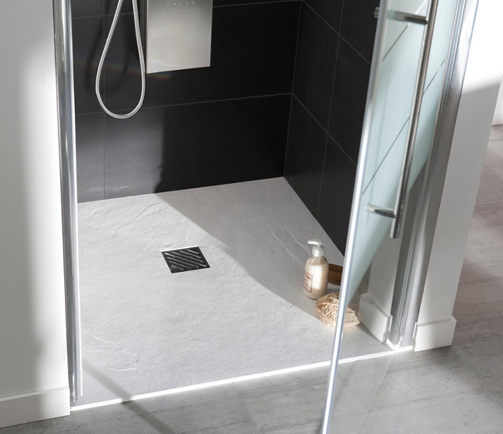 Les différents types de receveurs de douche : le receveur à carreler