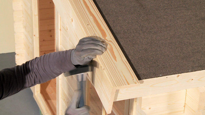 Fixation des planches de finition