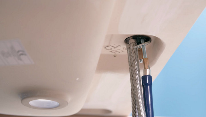 Poser un meuble de salle de bains