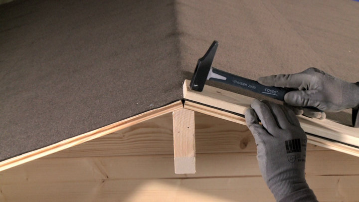 Fixation des planches de finition