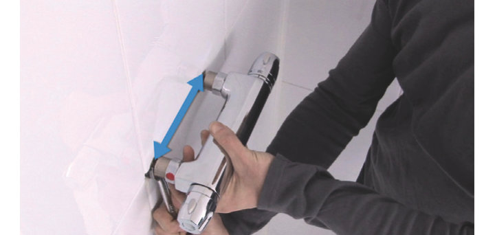 Comment installer un receveur et des parois de douche ?