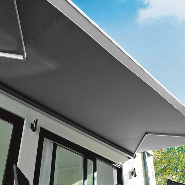 Store banne gris
