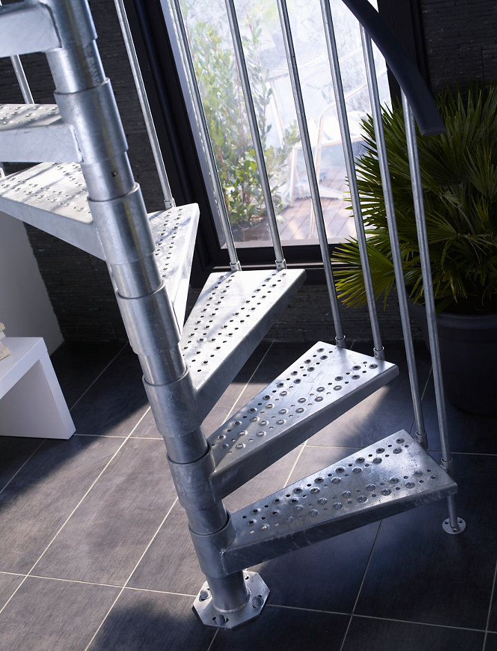 Escalier colimaçon en métal