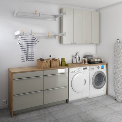 Dans le cas où vous pouvez dédier une pièce entière de votre maison à l’entretien de linge, vous pourrez alors aménager la buanderie selon vos envies.