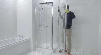 Comment changer une porte et une paroi de douche