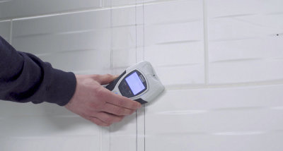 Comment changer une porte et une paroi de douche