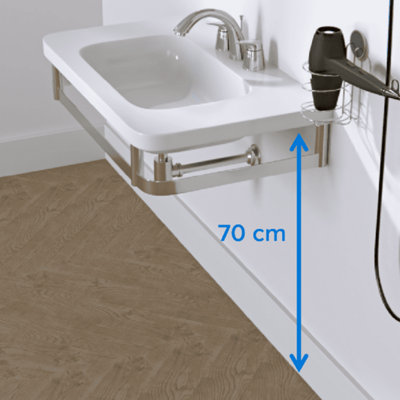 Le lavabo et miroir​