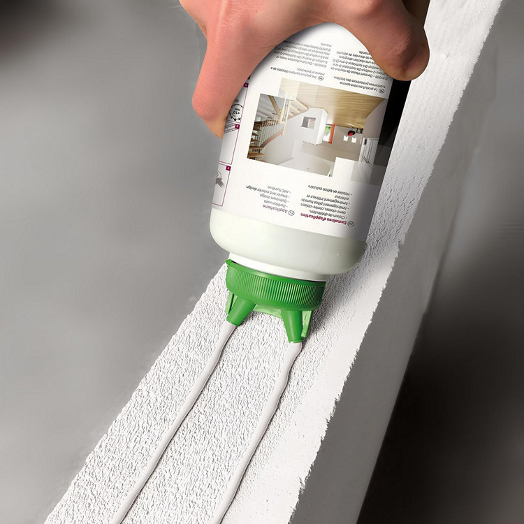 Ou utilisation de la colle spéciale béton cellulaire prête à l'emploi