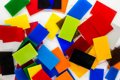 Le Plexiglas® ou PMMA bien que résistant aux chocs est très sensible aux rayures