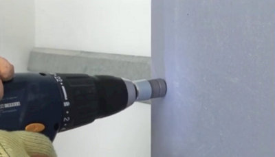 Fixzation à la visseuse