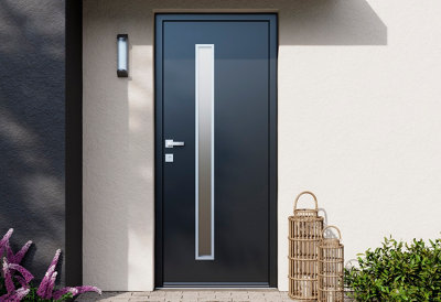 Une porte d'entrée vue de l'extérieur