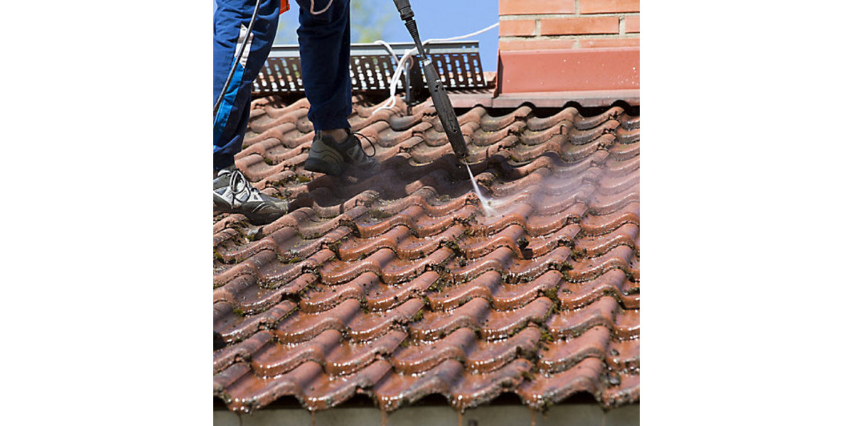 Comment nettoyer un toit, Façade, toiture, gouttière