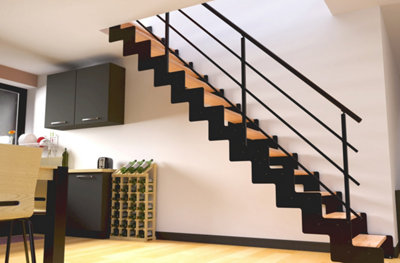 escalier crémaillière bois et métal noir