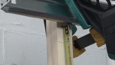 mesure de 3 cm sous les coulisses