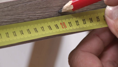 Pour la pose des pâtes de fixation