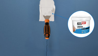 Application mur tout en un enduit avec spatule