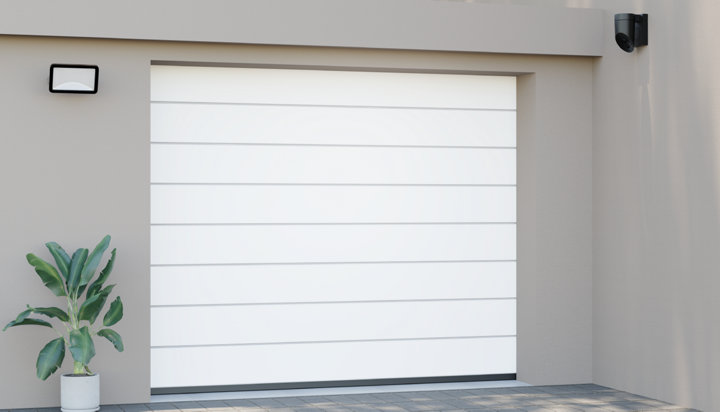 porte de garage avec caméra de surveillance extérieure