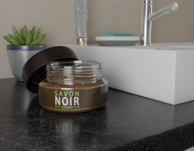 Le savon noir mou : un usage cosmétique traditionnel