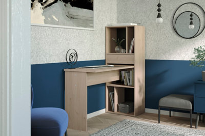 Un bureau dans un salon
