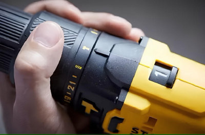 La perceuse perforateur​