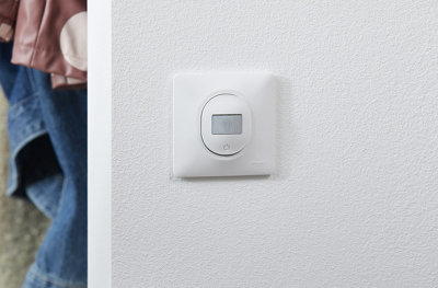 Interrupteur automatique avec détecteur