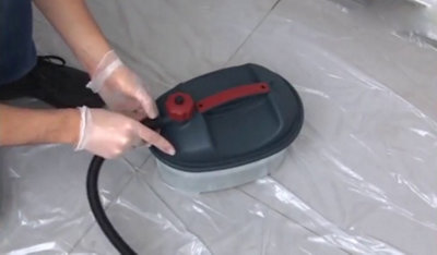 La décolleuse est simple d'utilisation
