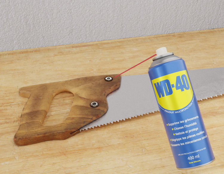 Lame de scie avec WD-40
