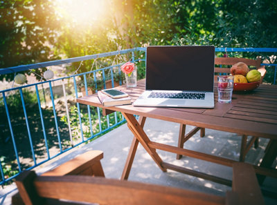 Sur la terrasse