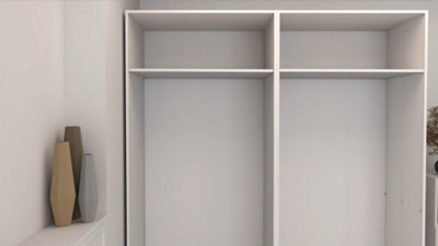 Faites de même dans les deux caissons pour installer l’ensemble des tablettes.​