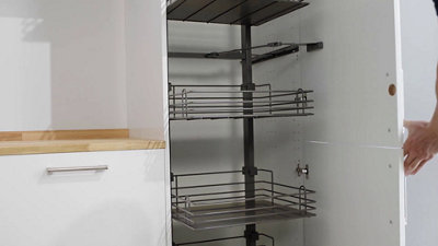 Intégration des rangements intérieurs et tablettes​