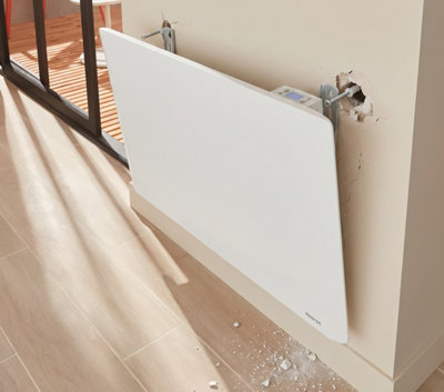Radiateur électrique Noirot arraché du mur en placo : méthode pour réparer et refixer solidement.