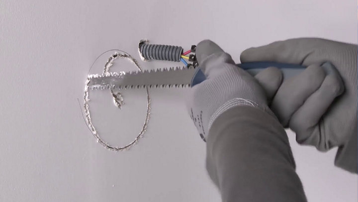 Découpe du mur sur tracé cercle