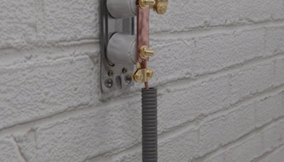 Barrette avec gaine électrique sortant