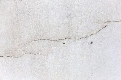 2. Réparez les fissures et les joints​