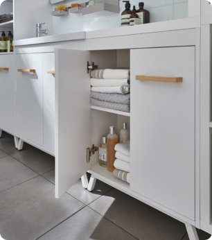Ouverture  et fermeture silencieuse des portes et tablettes ajustables