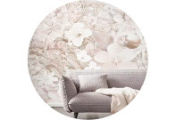 Papier peint panoramique beige clair dans un salon