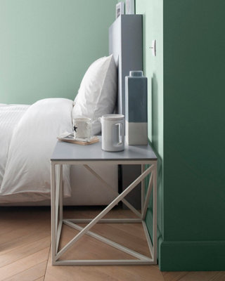 Peindre une chambre des plinthes au plafond​