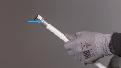 flèche montrant repère max insertion tube multicouche