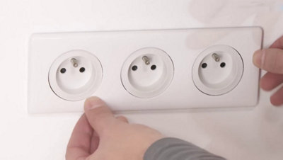 Multiposte encastré de 3 prises