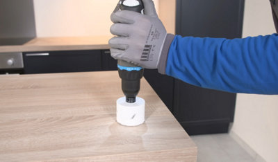 Installez le meuble dans sa position définitive