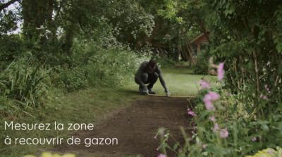 Comment installer un gazon en rouleau ?
