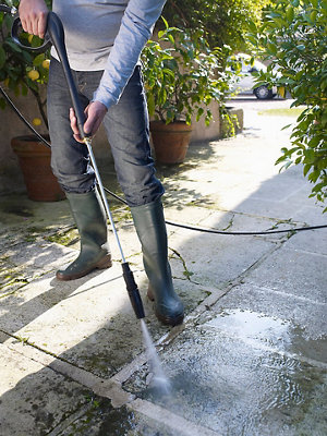 Utiliser un nettoyeur haute pression sur les terrasses