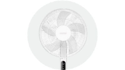 Ventilateur blanc sur pied avec hélices tournantes